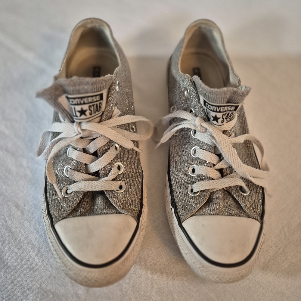 Converse Gray and White Classic Low-Top Design